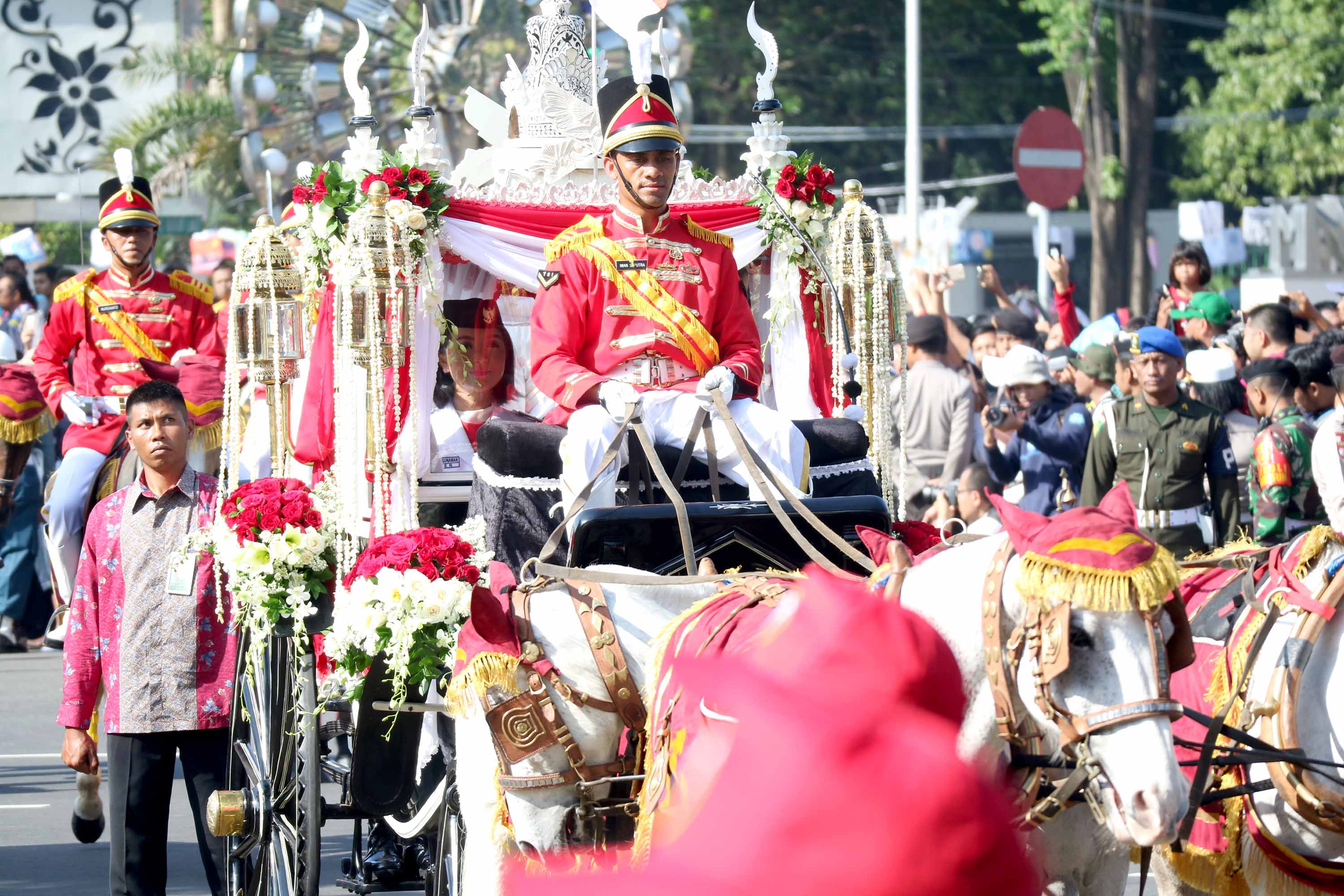 Kirab Bendera Merah Putih | Sekretariat Negara